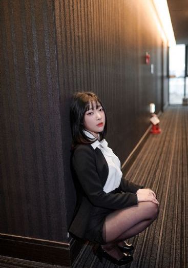 两个上面一个吃下边电影_1080P在线播放观看