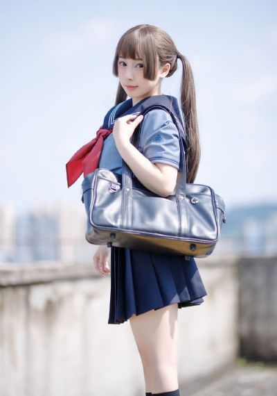 东方伊人免费在线观看_视频网址大全
